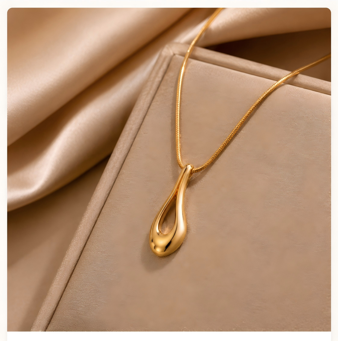 Morning Mist Droplet Necklace